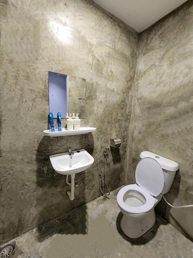 Gurney Coast Guest House By Sky Hive George Town Bagian luar foto