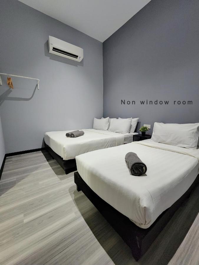 Gurney Coast Guest House By Sky Hive George Town Bagian luar foto
